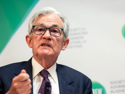 Chủ tịch Fed Jerome Powell: Áp đặt thuế quan làm tăng thất nghiệp, lạm phát cao tại Mỹ 