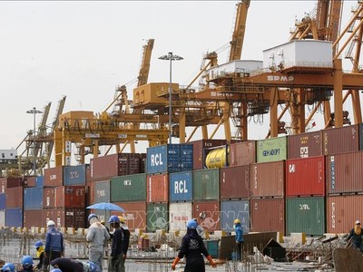 Hàng hóa được xếp tại cảng ở Bangkok, Thái Lan. Ảnh minh họa: AFP/TTXVN