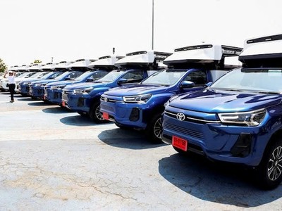 Xe bán tải điện Toyota Hilux Revo. Ảnh: Reuters 