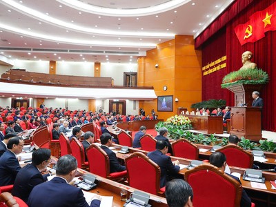 Hội nghị Ban Chấp hành Trung ương Đảng lần thứ 11 khoá XIII đã thảo luận nhiều nội dung trong hai ngày làm việc. 