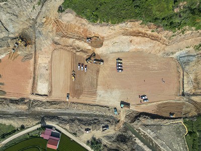 Đầu tư công cần phải theo hướng hỗ trợ doanh nghiệp, giảm rủi ro cho khu vực này. Ảnh: Đức Thanh 