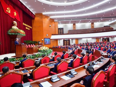 Phiên bế mạc Hội nghị Trung ương 11 khóa XIII. 