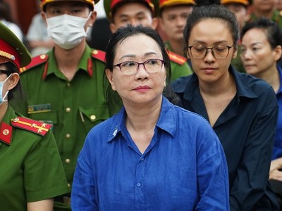 Bị cáo Trương Mỹ Lan, cựu Chủ tịch HĐQT Tập đoàn Vạn Thịnh Phát.