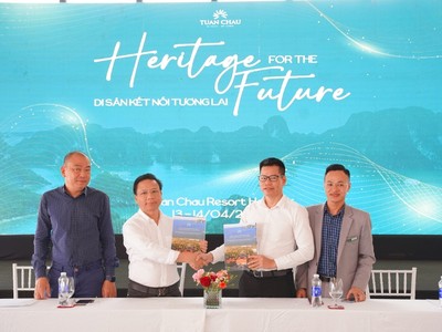 Tập đoàn Tuần Châu và CLB Lữ hành Unesco Hà Nội ký kết hợp tác chiến lược. 