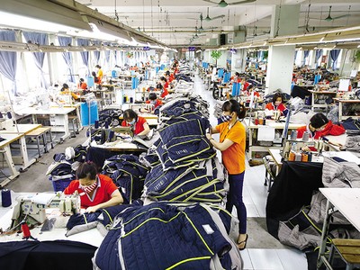 Doanh nghiệp xuất khẩu được khuyến nghị đẩy nhanh việc đa dạng hóa sản phẩm và thị trường xuất khẩu để phân tán rủi ro 