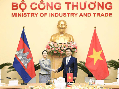 Sớm nâng thương mại song phương Việt Nam - Campuchia lên 20 tỷ USD 