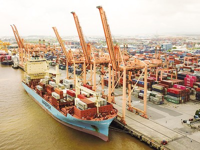 Nhờ hội nhập sâu rộng và toàn diện, Việt Nam đã trở thành nền kinh tế có độ mở lớn bậc nhất toàn cầu. Ảnh: Đức Thanh 