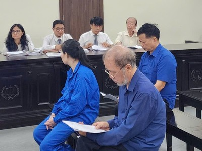 Các bị cáo tại phiên tòa sơ thẩm được mở lần thứ 3.