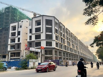 Khu nhà ở xã hội Tổng kho 3 Lạc Viên đã mở bán 1.506/4.448 căn với giá bán 17,229 triệu đồngm2. Ảnh Quỳnh Nga