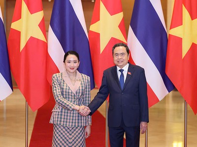 Chủ tịch Quốc hội Trần Thanh Mẫn và Thủ tướng Thái Lan Paetongtarn Shinawatra. Ảnh: Đức Thanh 