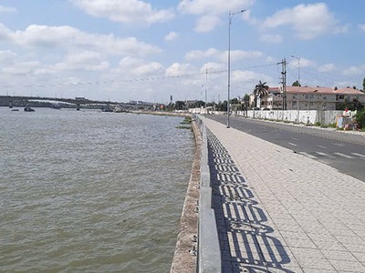 Kè sông Cần Thơ (đoạn qua quận Ninh Kiều) thuộc Dự án Phát triển TP. Cần Thơ và tăng cường khả năng thích ứng đô thị