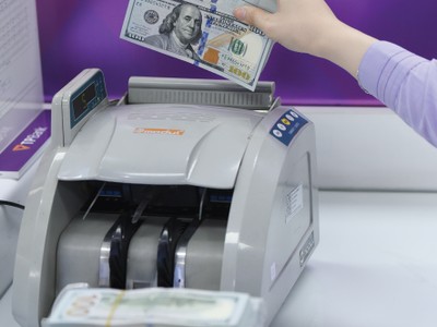 Tâm lý lo ngại trước biến động thuế quan đã tạo sức ép đẩy tỷ giá USD/VND đi lên