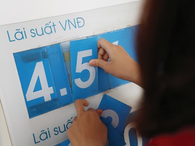 Lãi suất huy động ở ngân hàng thương mại cổ phần hiện về mức thấp trong nhiều năm