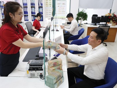 Lãi suất cho vay thấp là yếu tố chính giúp tăng trưởng tín dụng cải thiện trong 4 tháng đầu năm