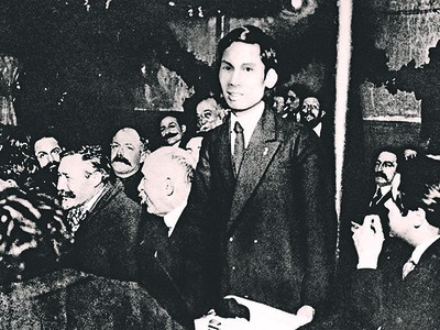 Chủ tịch Hồ Chí Minh phát biểu tại Đại hội Đảng Xã hội Pháp (tháng 12/1920)