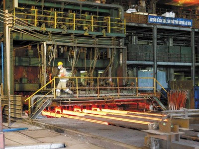 Việc tuân thủ quy định về xuất xứ giúp doanh nghiệp sản xuất thép có được kết quả tích cực trong vụ việc điều tra, áp dụng biện pháp phòng vệ thương mại của nước ngoài (Ảnh: Đức Thanh) 