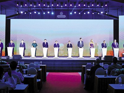 Lễ khởi công xây dựng Dự án Khu phức hợp đô thị, du lịch sinh thái, sân golf Khoái Châu tại Hưng Yên 