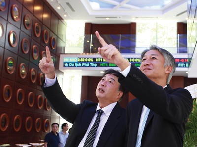 Khối ngoại mua ròng hơn 5.100 tỷ đồng trên thị trường chứng khoán Việt Nam trong nửa đầu tháng 5/2025