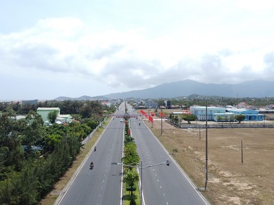 Thị xã Đông Hòa - địa phương được định hướng thu hút loạt các dự án lớn về hạ tầng, sản xuất công nghiệp. 