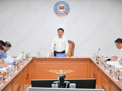 Bộ trưởng Bộ Tài chính Nguyễn Văn Thắng phát biểu tại hội nghị.