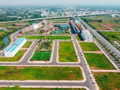 Quỹ phát triển đất là quỹ tài chính nhà nước ngoài ngân sách, trực thuộc Ủy ban nhân dân cấp tỉnh do Ủy ban nhân dân cấp tỉnh quyết định thành lập, hoạt động độc lập với ngân sách nhà nước, không vì mục đích lợi nhuận, bảo toàn và phát triển vốn.