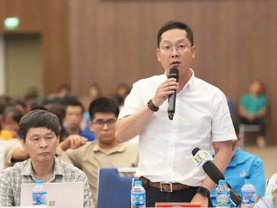 Phó giám đốc Sở Tài chính Hà Nội Nguyễn Ngọc Tú giải đáp ý kiến.