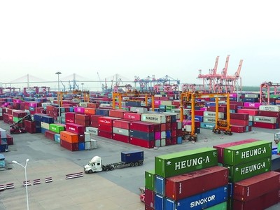 Khu vực cảng Hải Phòng. Ảnh: Thái Bình