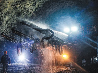 Các doanh nghiệp như Vinaconex, Đèo Cả, Cienco4, Lizen hay Đạt Phương đều có thế mạnh đặc thù trong lĩnh vực xây dựng hạ tầng