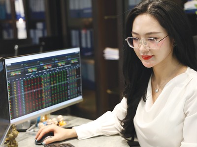 Tâm lý nhiều nhà đầu tư đang có sự giằng co giữa kỳ vọng và thận trọng