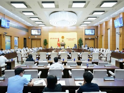 Toàn cảnh phiên thảo luận.