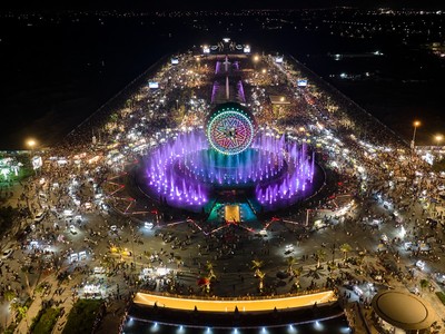 Trục đại lộ lễ hội đã hiện hữu là điểm nhấn trong hệ tiện ích tại Sun Urban City (Ảnh: Ánh Dương)