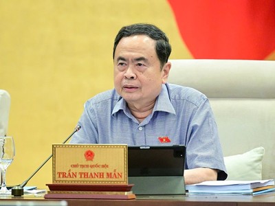 Chủ tịch Quốc hội Trần Thanh Mẫn phát biểu tại phiên họp. 