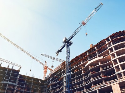 Nhiều chủ đầu tư đang đẩy nhanh tiến độ triển khai các dự án 