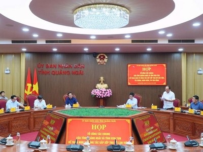 Lãnh đạo tỉnh Quảng Ngãi và Kon Tum họp Tổ công tác chung của hai tỉnh để tham mưu công tác sắp xếp trụ sở làm việc, tài chính, ngân sách và tài sản công sau sáp nhập.