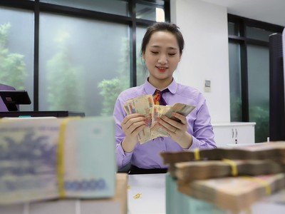 Không chỉ lợi nhuận quý II, các nhà phân tích tài chính còn nhận định, lợi nhuận ngân hàng cả năm 2025 vẫn sẽ tích cực