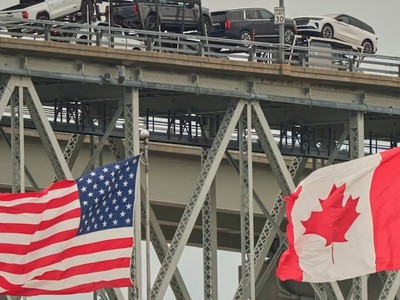 Theo Văn phòng Đại diện Thương mại Mỹ, tổng giá trị thương mại hàng hóa của Mỹ với Canada đạt khoảng 762 tỷ USD trong năm 2024. Ảnh: AFP