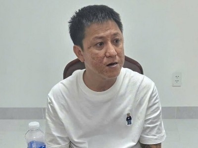 Đối tượng Phạm Quốc Anh cầm đầu đường dây tổ chức đánh bạc và đánh bạc.