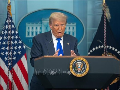 Tổng thống Mỹ Donald Trump phát biểu tại cuộc họp báo ở Nhà Trắng, Washington, D.C. Ảnh: THX/TTXVN