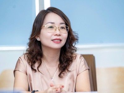 TS. Lê Thị Thùy Vân, Phó viện trưởng Viện Chiến lược và Chính sách kinh tế - tài chính, Bộ Tài chính