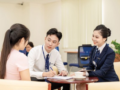 Hiện tại, Sacombank đang phục vụ hơn 19 triệu khách hàng cá nhân và doanh nghiệp