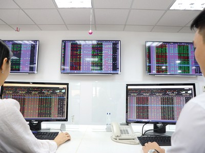 Việc áp dụng hóa đơn điện tử mang lại nhiều lợi ích lâu dài cho thị trường chứng khoán