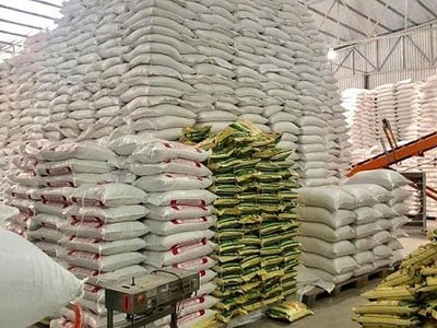 Giá gạo xuất khẩu bình quân 6 tháng/2025 ước đạt 517,5 USD/tấn, giảm 18,4% so với cùng kỳ năm 2024. 