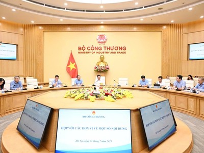 Bộ Công thương cử 34 cán bộ lãnh đạo, quản lý về địa phương hỗ trợ chính quyền hai cấp. 