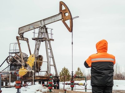 Đối mặt sức ép chính trị và nguy cơ gián đoạn nguồn cung, Serbia tính giảm lệ thuộc vào năng lượng Nga (trong ảnh: Một cơ sở khai thác dầu của Nga). Ảnh: TASS/TTXVN