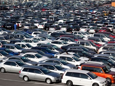 Bộ Công thương đề xuất siết quy định về nhập khẩu ô tô dạng quà biếu, quà tặng. 