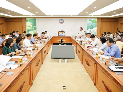 Bộ trưởng Bộ Tài chính Nguyễn Văn Thắng chủ trì cuộc họp Ban Chỉ đạo Bộ Tài chính về phát triển khoa học, công nghệ, đổi mới sáng tạo, chuyển đổi số quốc gia và triển khai Đề án 06 