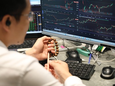 Những game như thoái vốn nhà nước, chuyển sàn, M&A… là gia vị hấp dẫn của thị trường chứng khoán