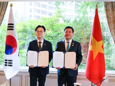 Việt Nam và Hàn Quốc hợp tác chặt chẽ về thương mại, công nghiệp 