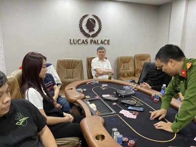 Hai “ông trùm” chi tiền quảng cáo, lôi kéo con bạc người nước ngoài vào Poker Lucas Palace 