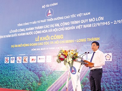 Bộ trưởng Bộ Tài chính Nguyễn Văn Thắng phát biểu tại Lễ khởi công tuyến đường bộ chính yếu kết nối trung tâm TP.HCM với sân bay Long Thành 